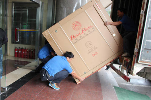 皇姑钢琴贵重工艺品无忧运